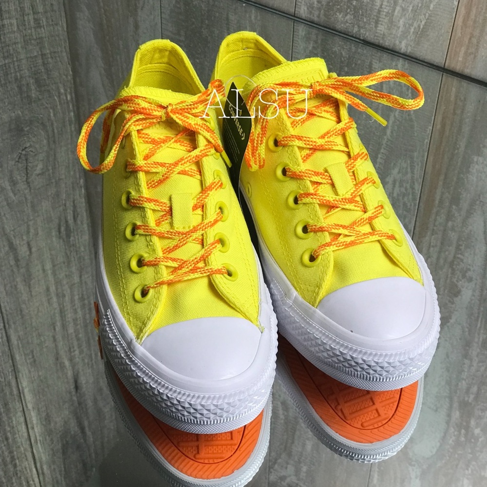 NWT Converse Ctas OX Fresh Yellow Canvas W AUTHENT - Picture 6 of 8